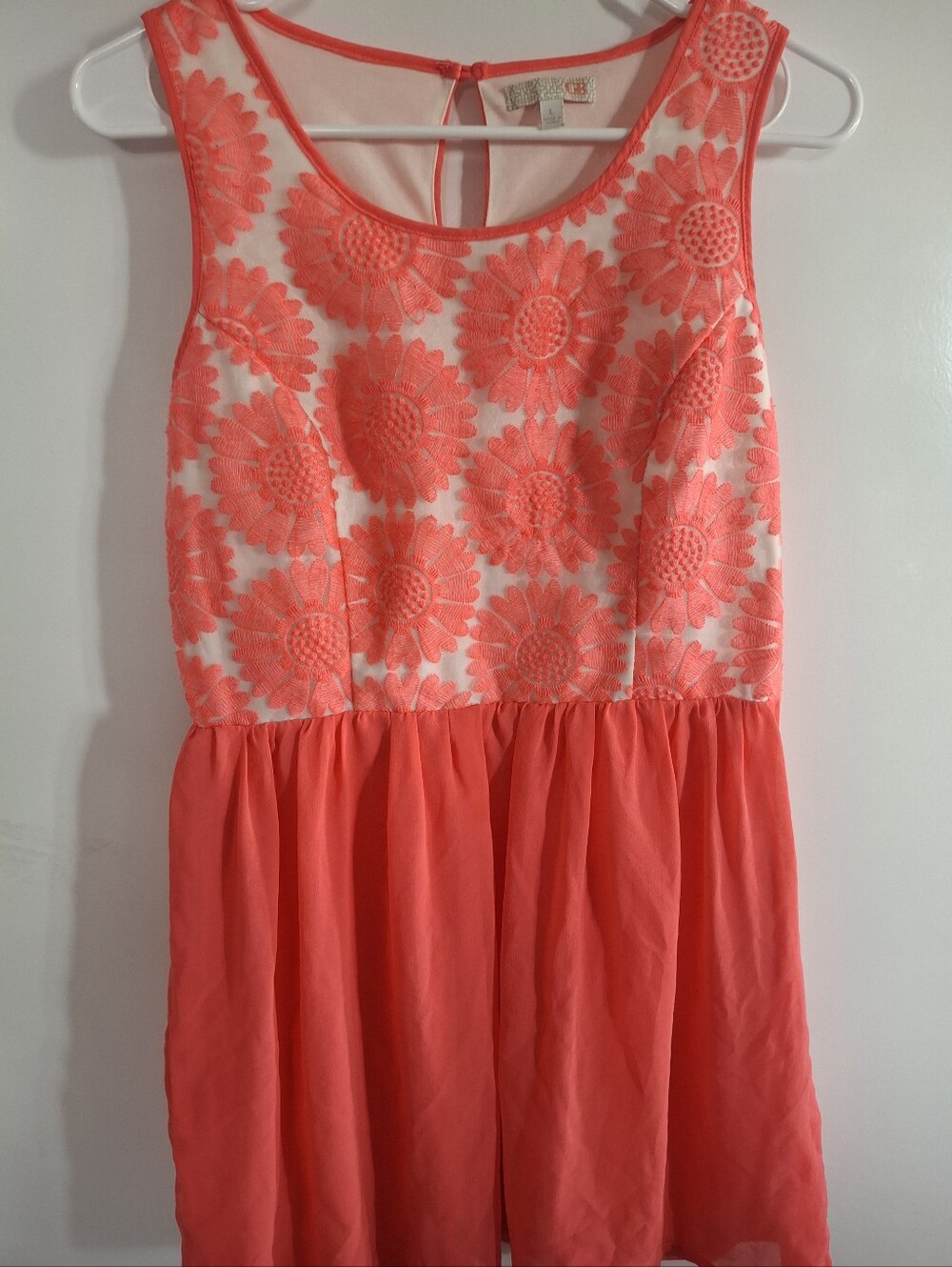 Source Unknown Coral Pink Floral Embroidered Womens Sleeveless Dress